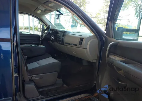 2009 Chevrolet Silverado 1500 Ls z USA, uszkodzony, nr VIN 1GCEK19C29Z264252